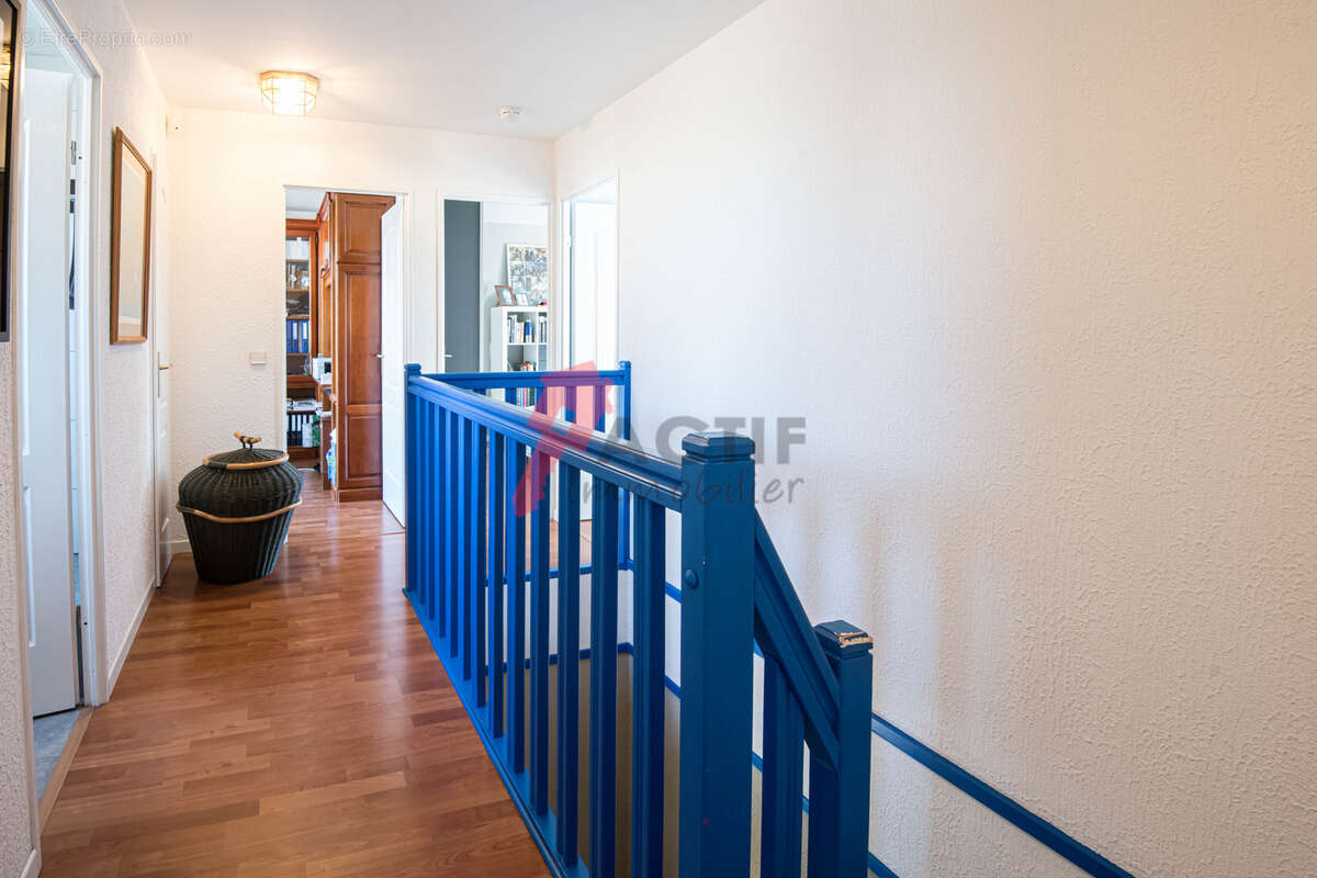 Maison à COURCOURONNES