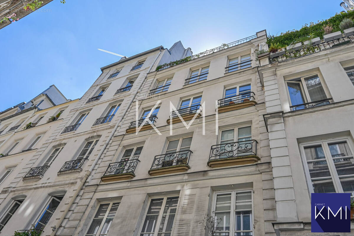 Appartement à PARIS-3E