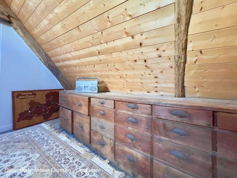 Maison à MONTAIGUT