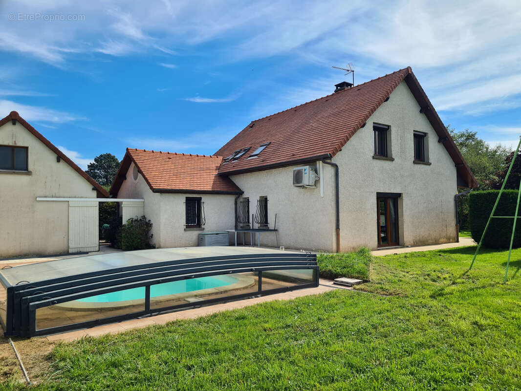 Maison à LESSARD-LE-NATIONAL