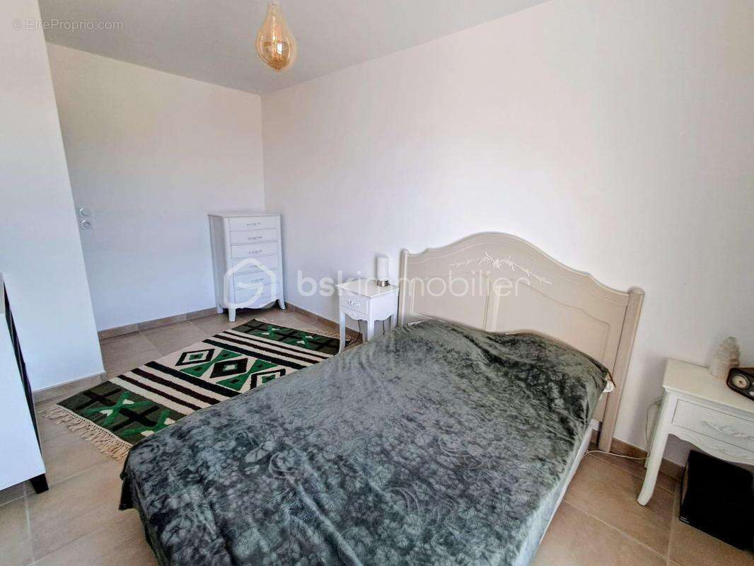 Appartement à LE PONTET