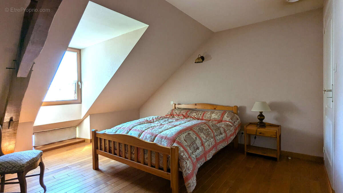 Maison à COSSE-LE-VIVIEN