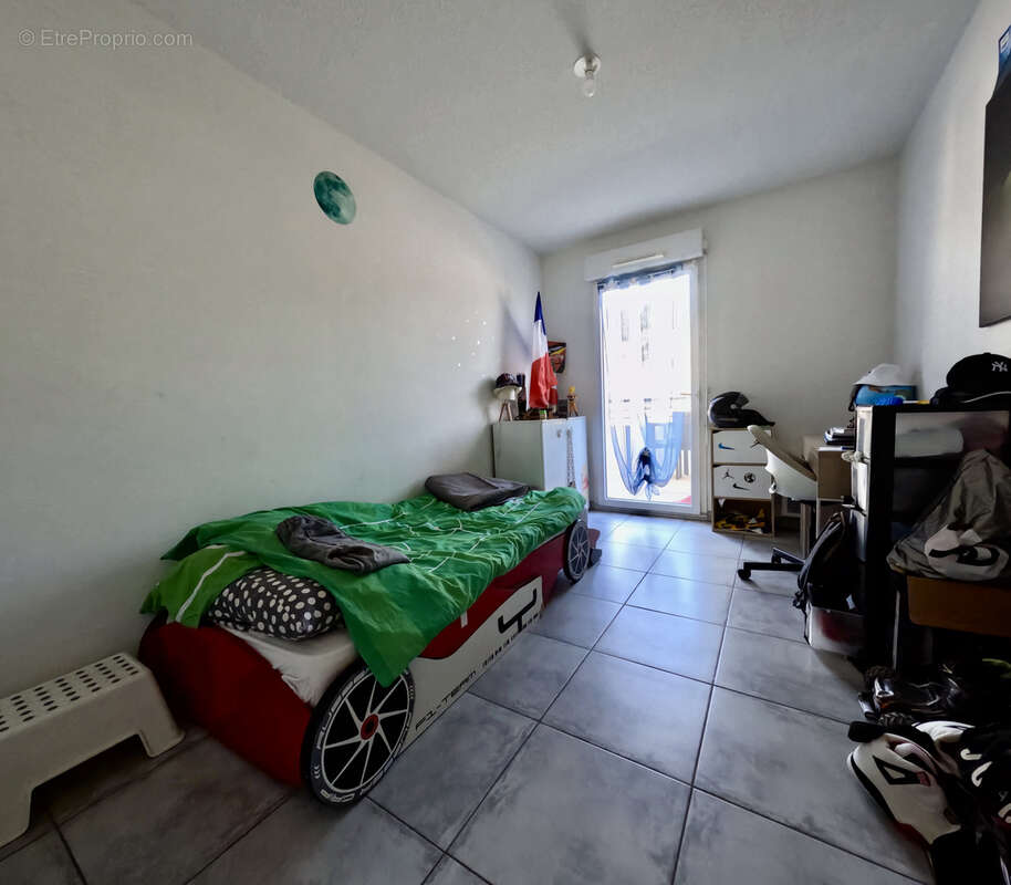 Appartement à CUERS