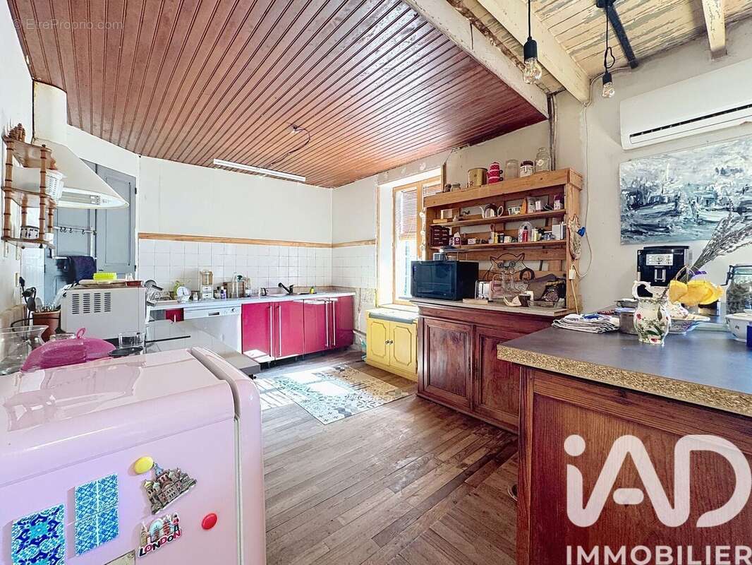 Maison 179 m² à Varaignes  - photo 2
