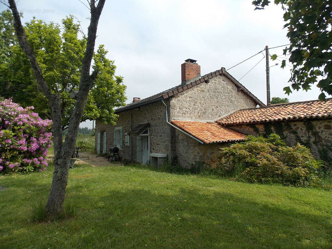 Maison à MAISONNAIS-SUR-TARDOIRE