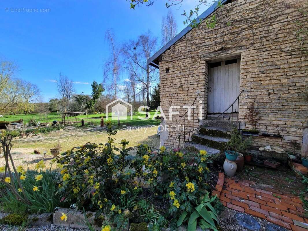 Photo 6 - Maison à COURBAN