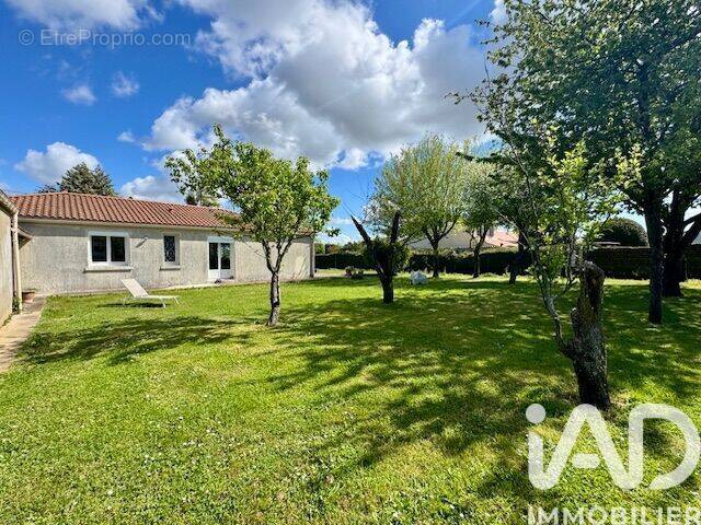 Photo 1 - Maison à MONTROY