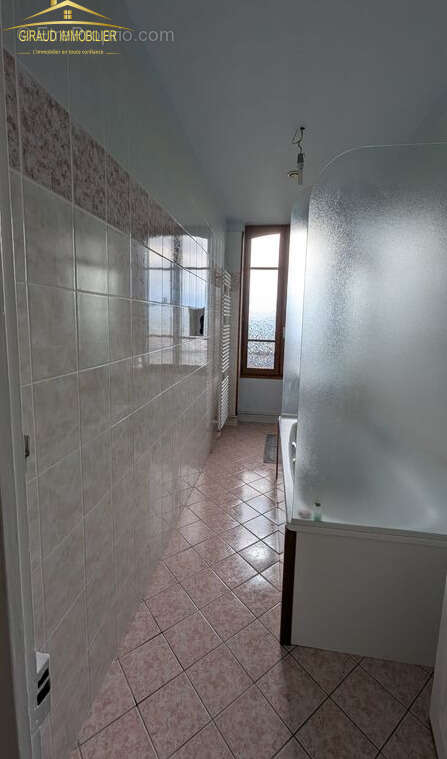 Maison à CHAUFFAILLES