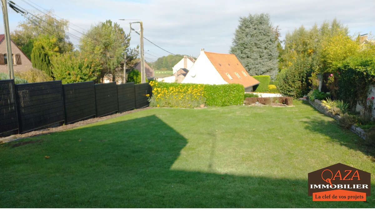 Maison à BOURGHELLES