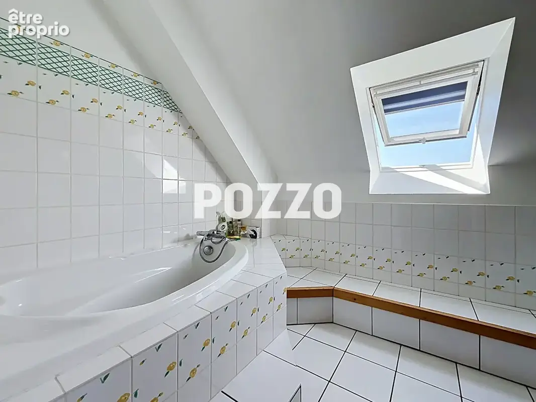 Maison Villedieu Les Poeles Rouffigny 7 pièce(s) 1 52m2 - photo 14