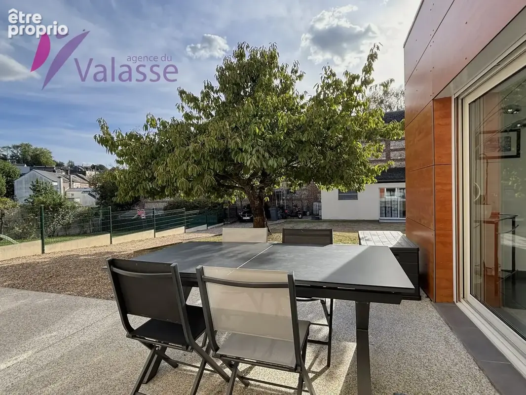Maison 5 pièces 122 m² à vendre à Lillebonne (76170) - photo 2