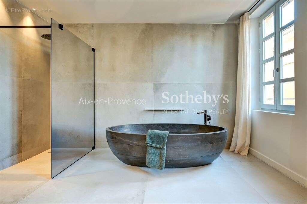 Maison à AIX-EN-PROVENCE