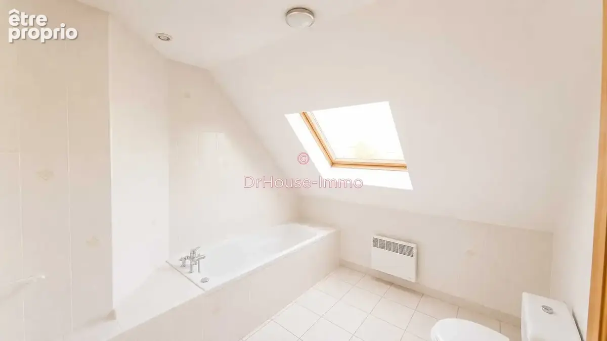 Maison 5 pièces 126 m² à vendre à Fretin (59273) - photo 24