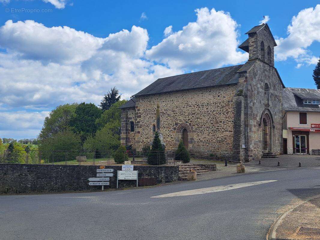 Maison à SAINT-PARDOUX-CORBIER