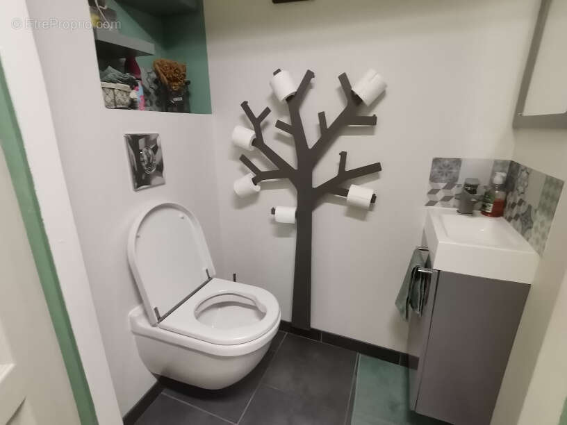 Maison à SAVIGNY-EN-VERON