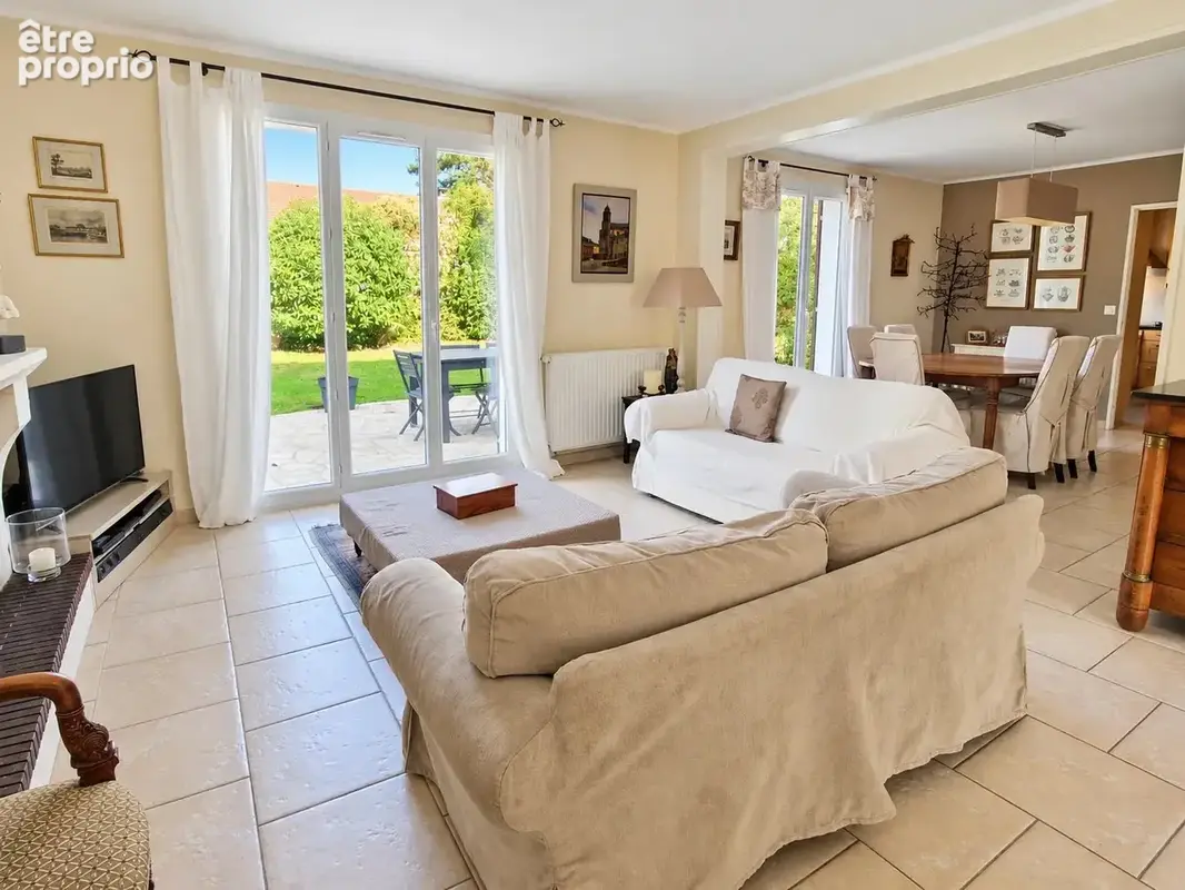 Maison 8 pièces 182 m² à vendre à Voisins-Le-Bretonneux (78960) - photo 5