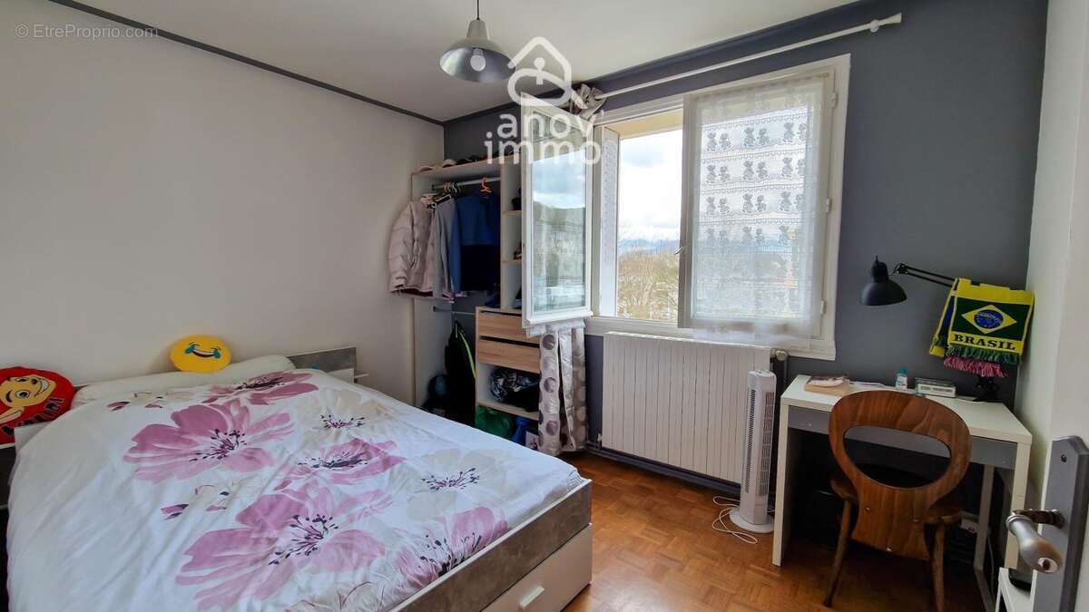 Appartement à FONTAINE