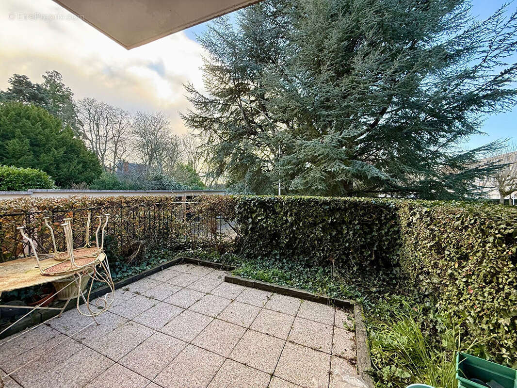Appartement à SAINT-CYR-SUR-LOIRE