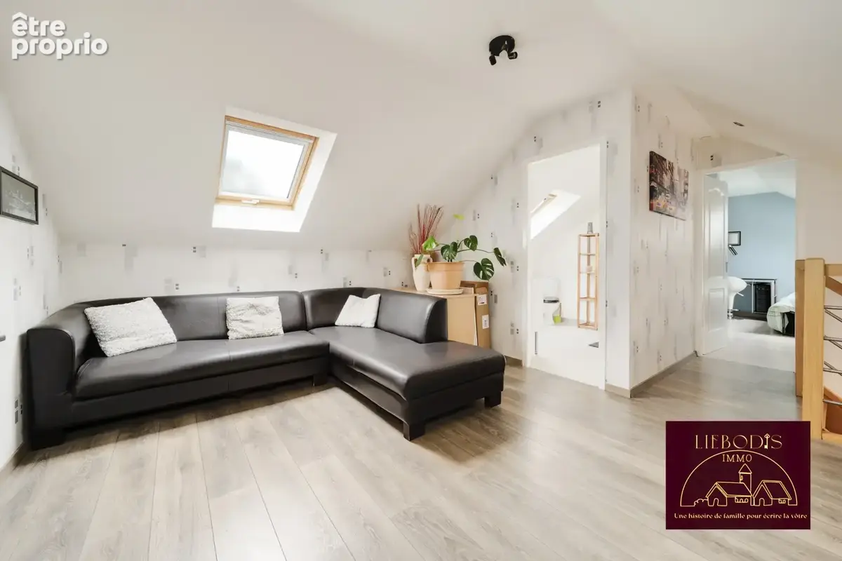 Maison familiale - DPE B - superbes prestations - photo 8