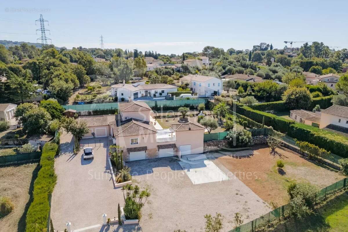 Maison à MOUANS-SARTOUX