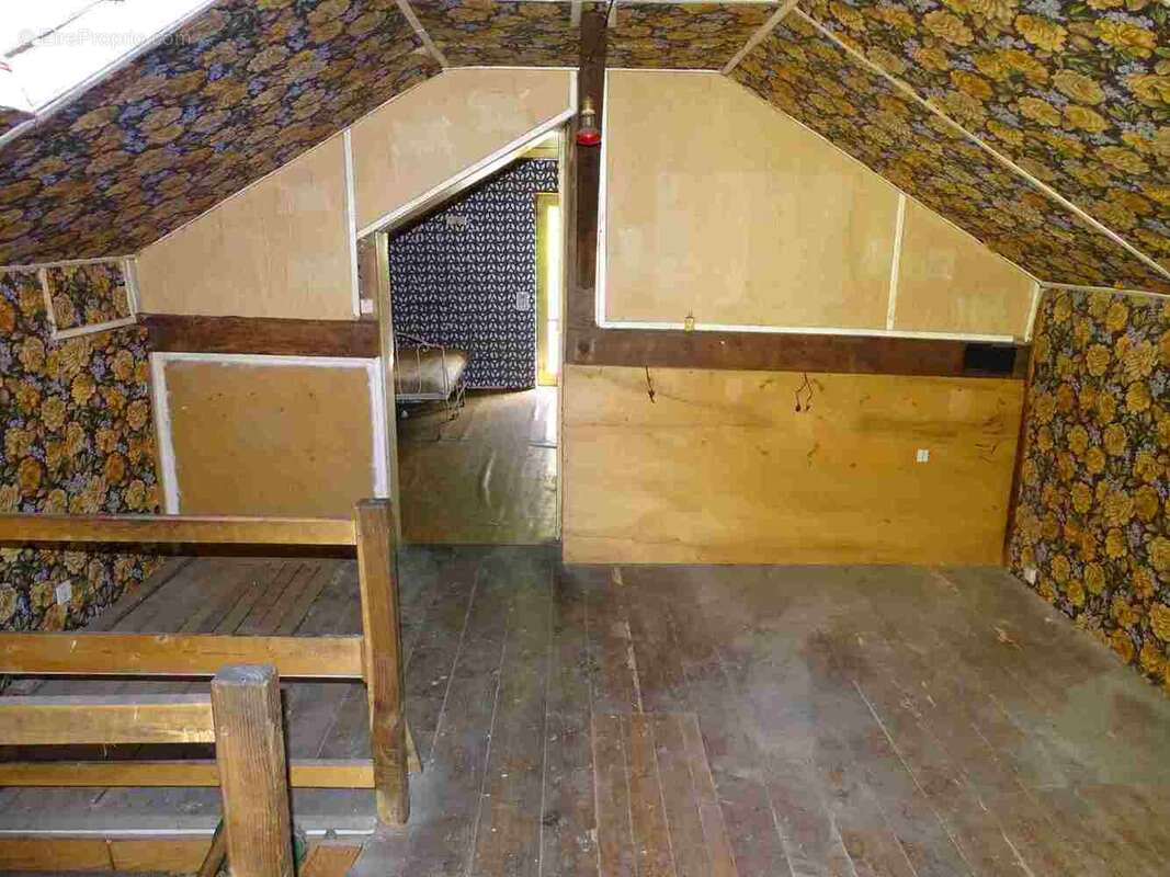 Maison à SAINT-DENIS-DES-MURS