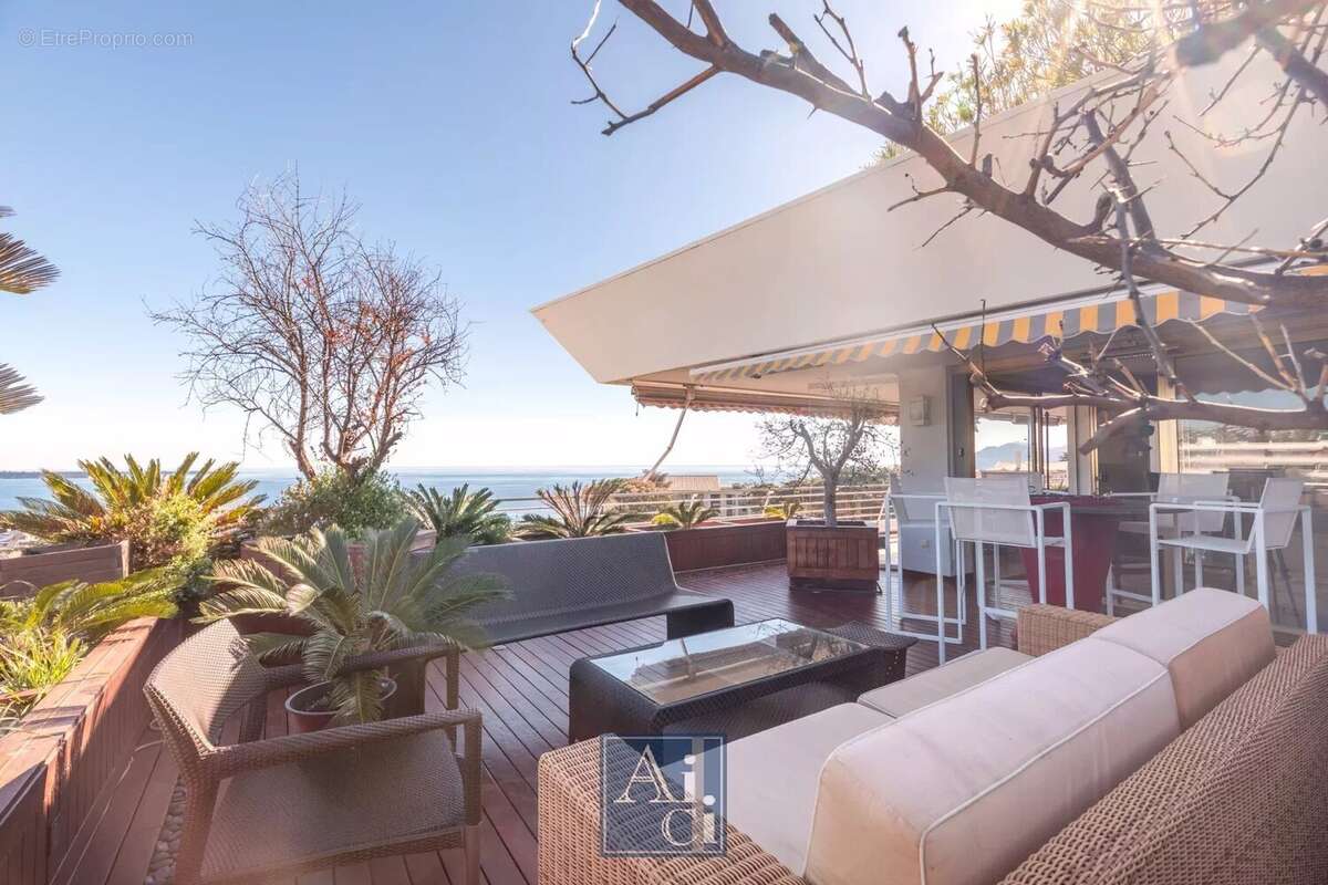 Appartement à CANNES