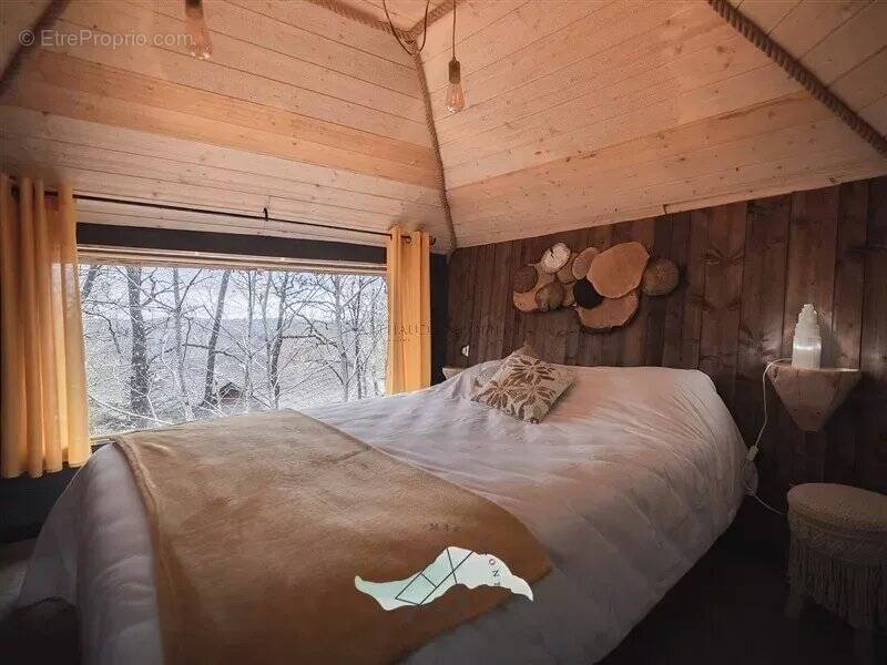 Maison à MONCEAUX-SUR-DORDOGNE