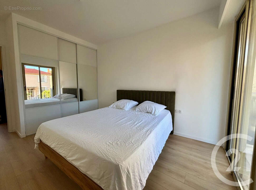 Appartement à LE CANNET