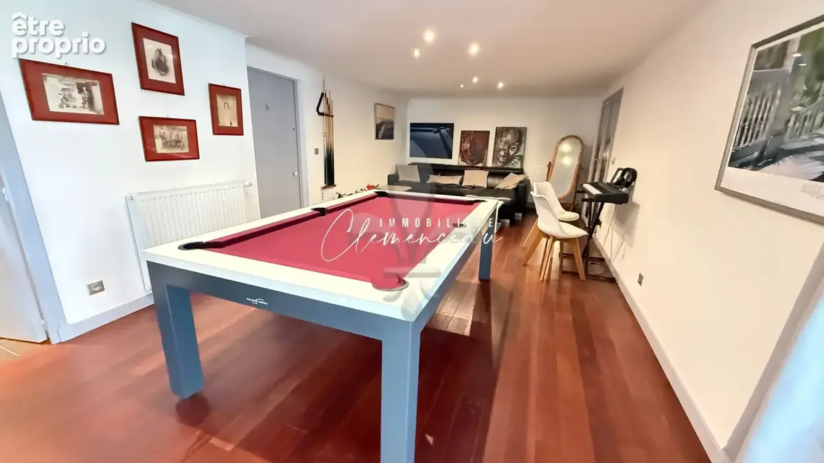 Maison mansart - medan - 214 m²  habitables - terrain 440 m². - photo 12