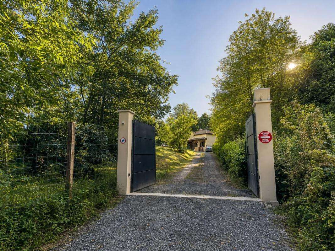 Ancienne Longère de caractère 114 m² sur 1,36 ha - Eauze (Gers) - photo 23
