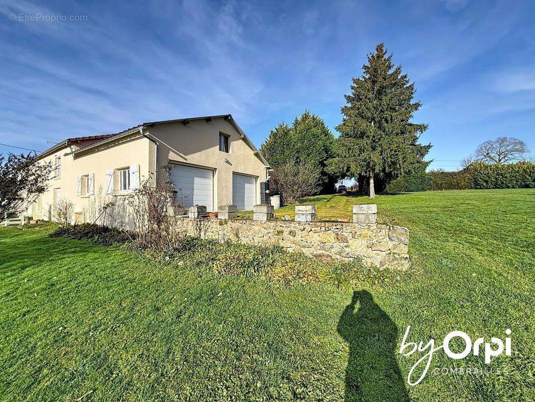 Maison à SAINT-ELOY-LES-MINES