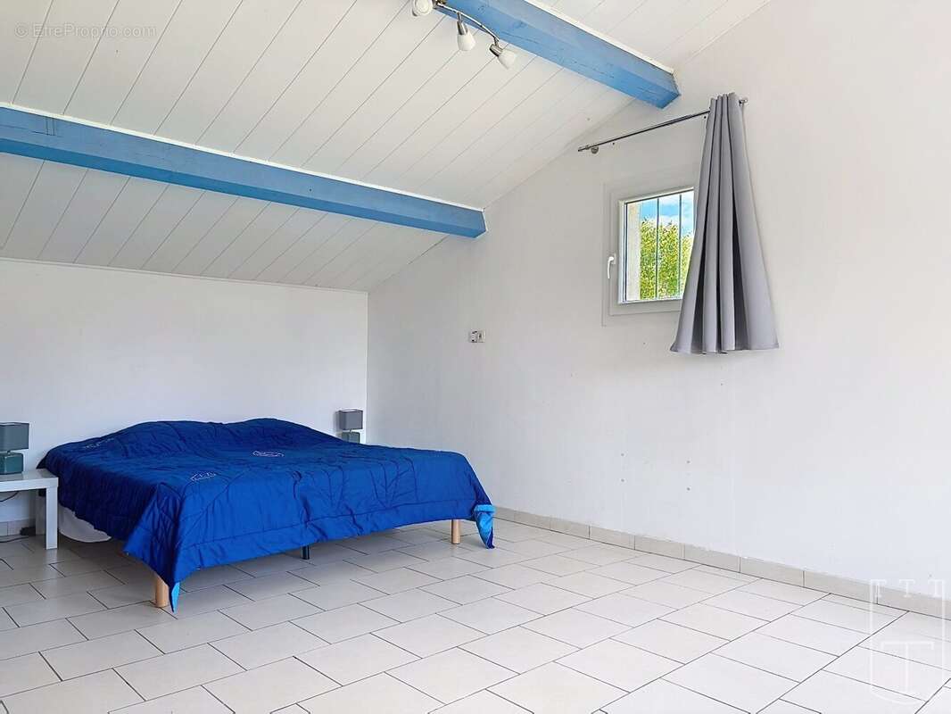 Maison à RUOMS
