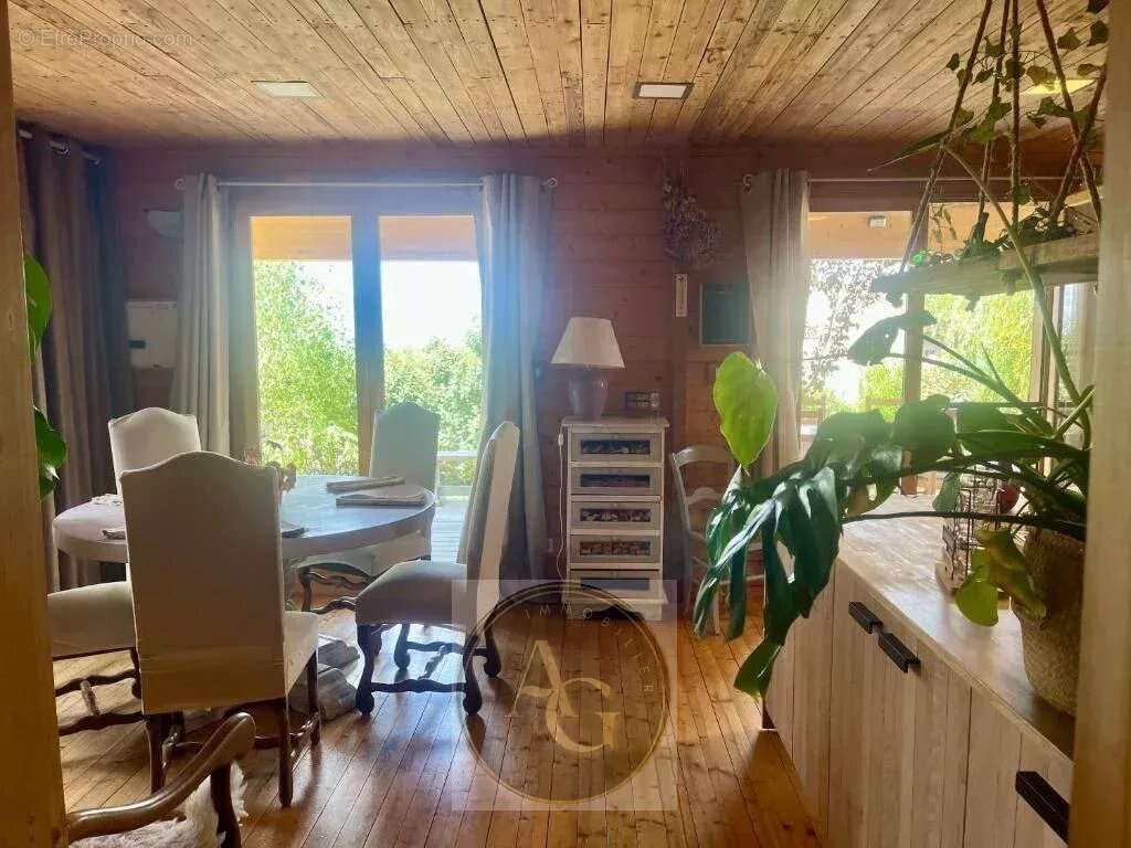 Maison à MOLLEVILLE