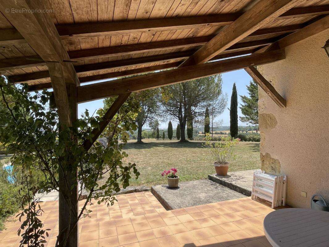 Charmante maison de campagne avec grande piscine et superbes vues - photo 18