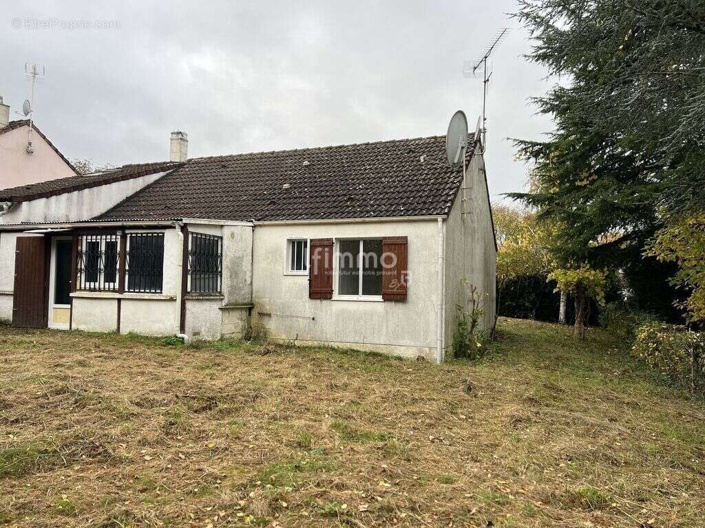 Maison familiale de plain pied à Bellot/la Ferté Gaucher 4 chamb - photo 19