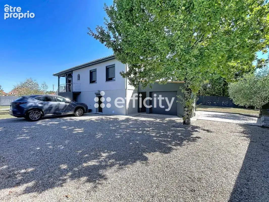 Maison 5 pièces 180 m² à vendre à Bassens (33530) - photo 12