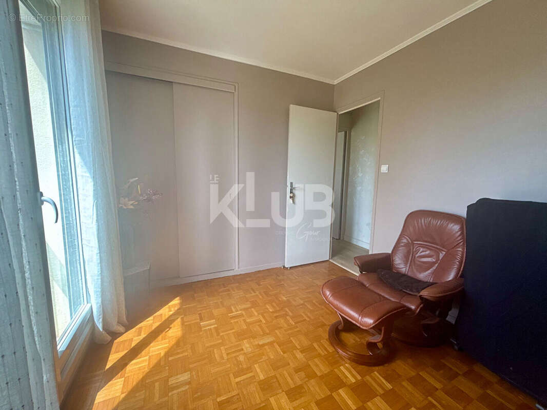 Appartement Marseille  3 pièce(s) 60 m2 avec loggias et cave - photo 11