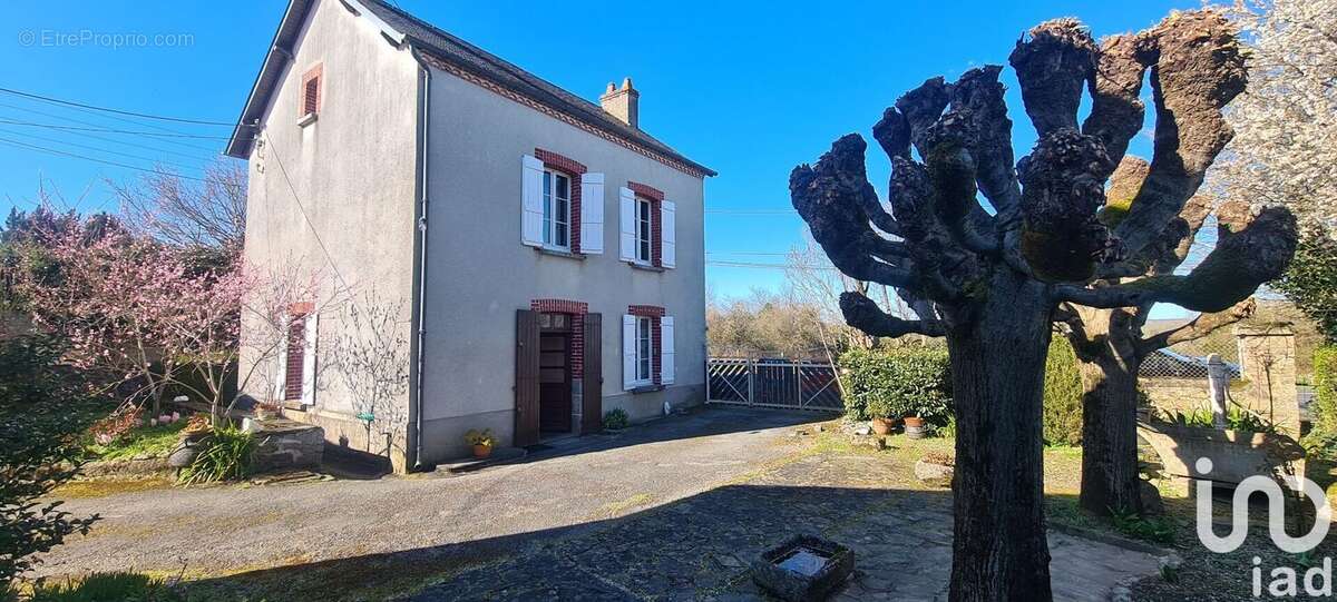 Photo 8 - Maison à MAGNAC-LAVAL
