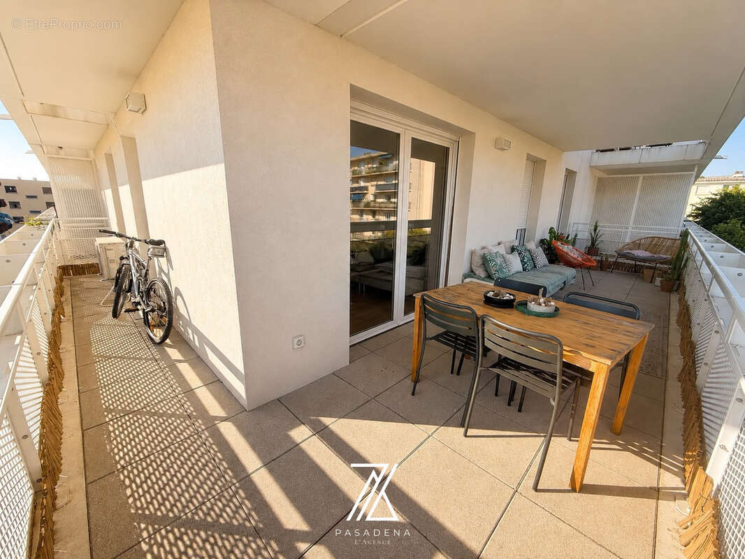 Vente appartement T3 65 m2 Montpellier Près d'arènes Nouvelle Mairie Port Marianne - photo 5