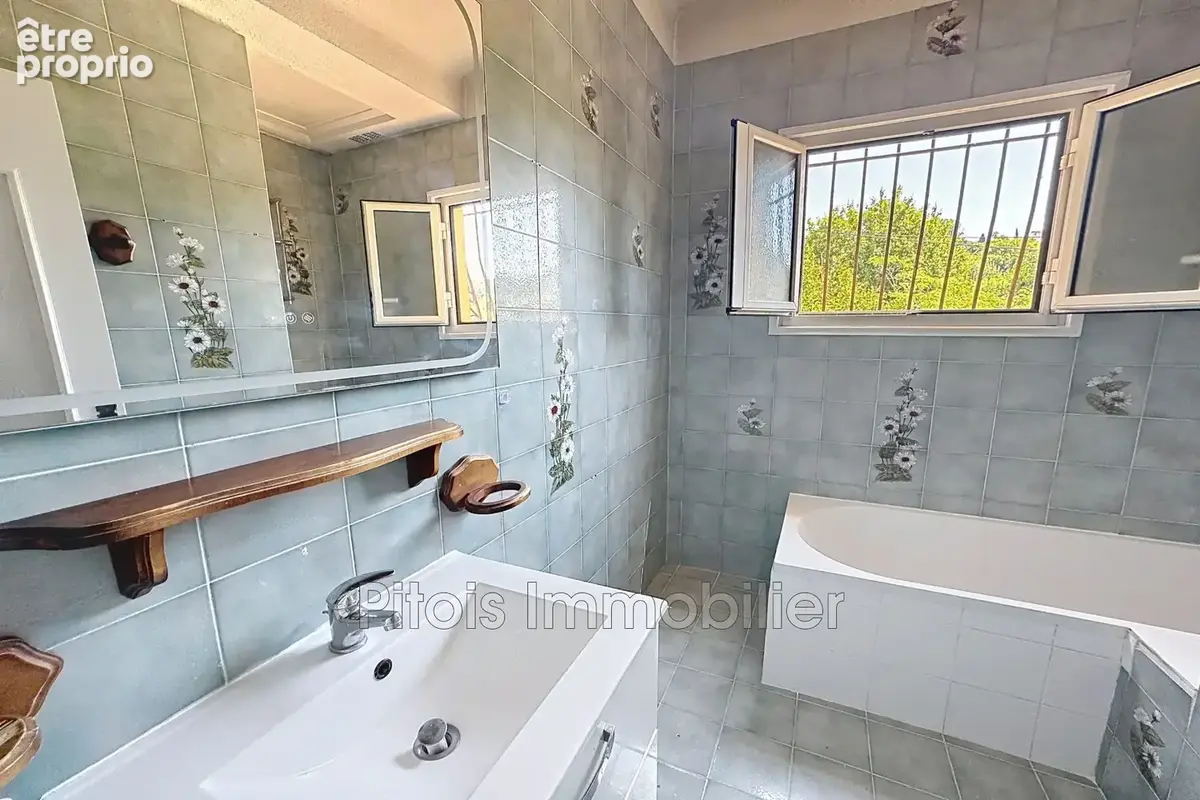 Maison 200 m² à La Colle-Sur-Loup  - photo 8