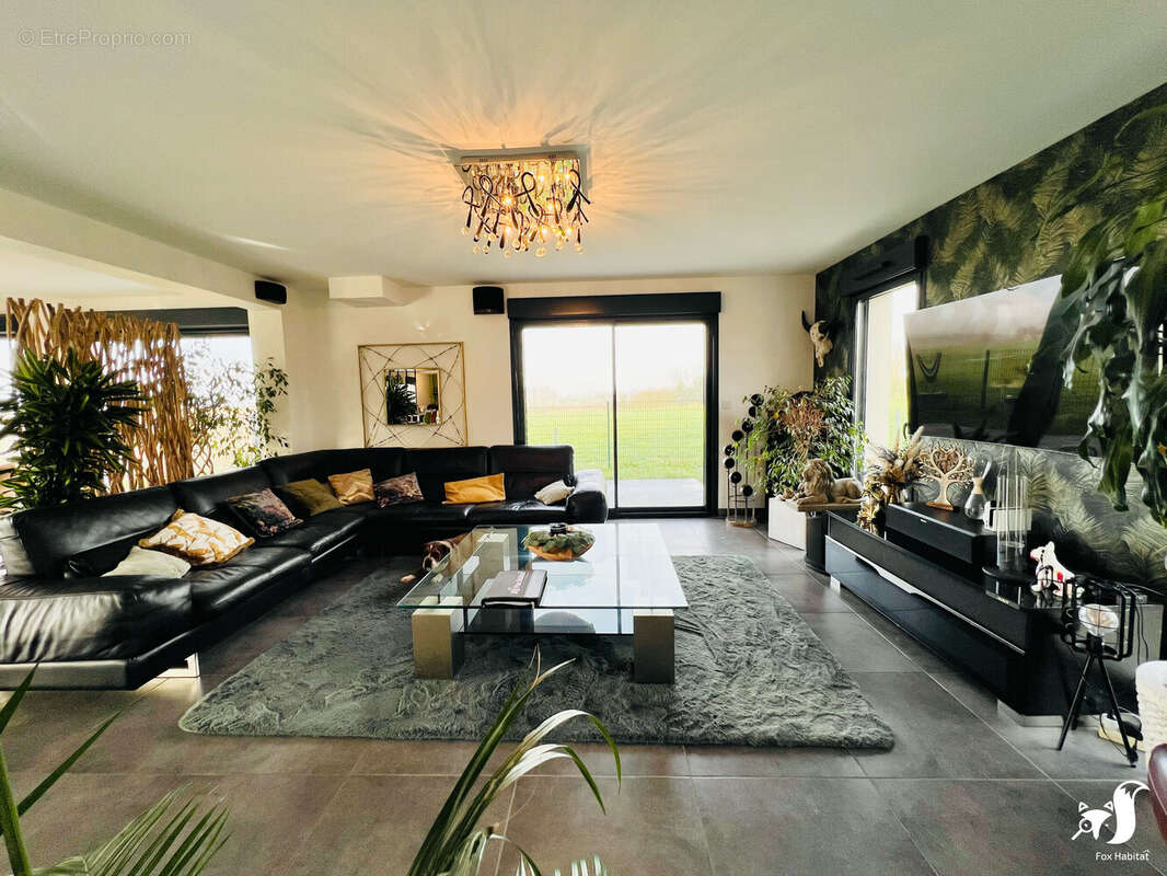 Maison à FONTAINE-AU-PIRE