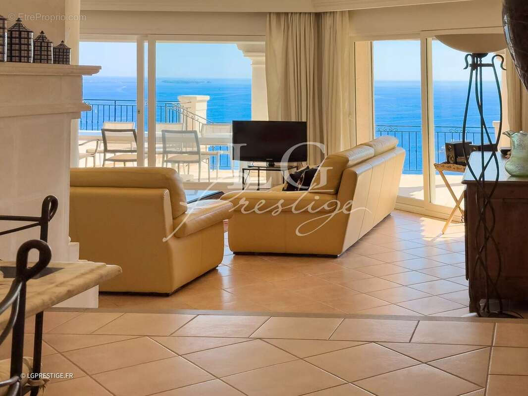 Maison à THEOULE-SUR-MER