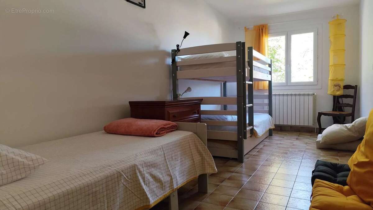 Maison à PUGET-THENIERS