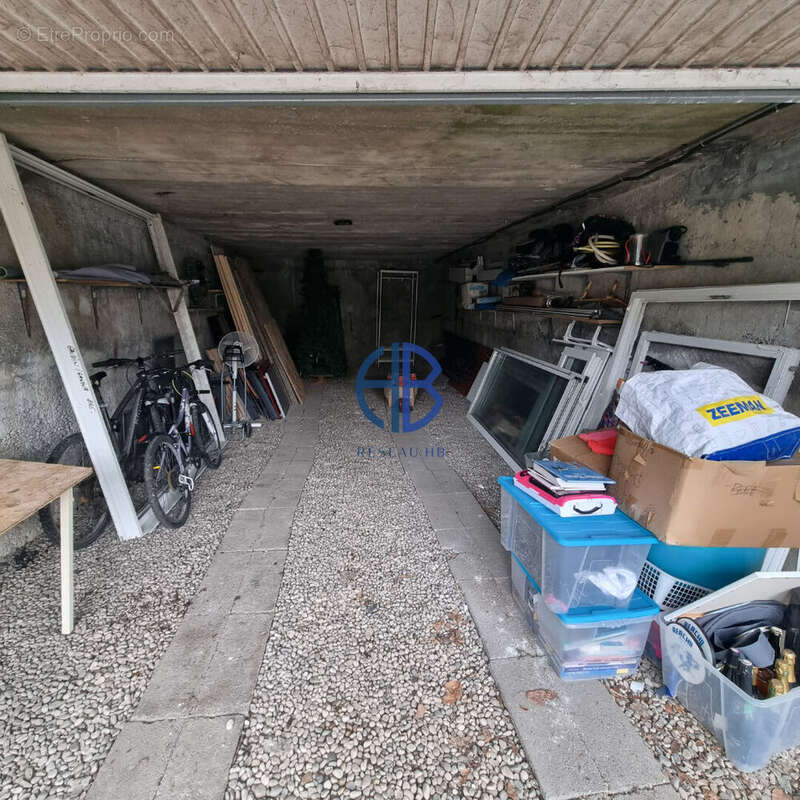 Maison à LA TOUR-DU-PIN