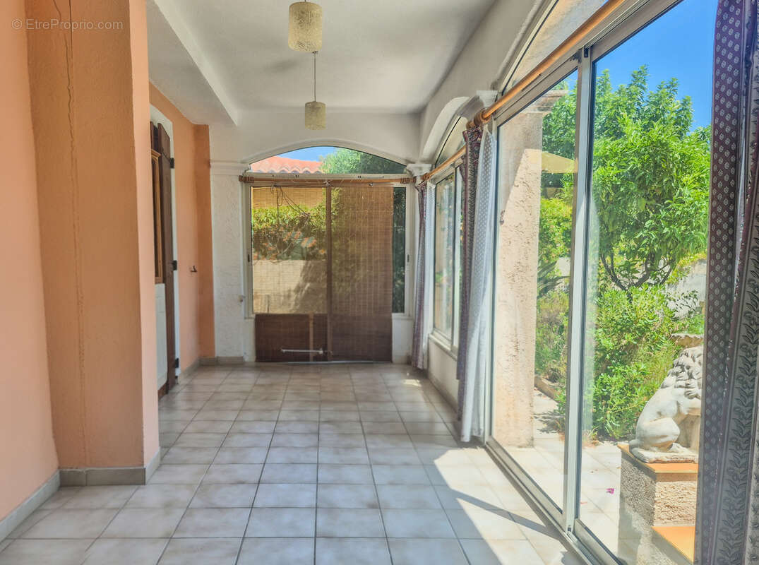 Maison de 4 chambres avec jardin en bord de mer - L'Ayguade - Hyères - photo 6