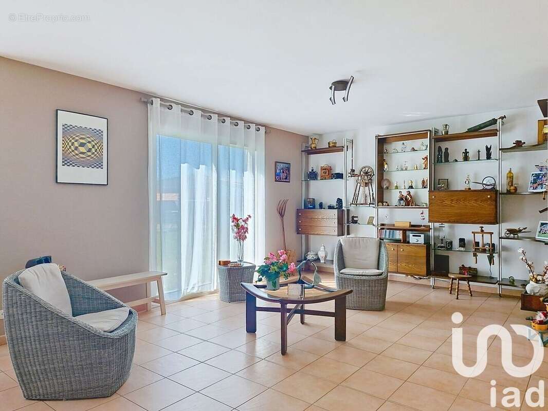 Photo 5 - Maison à LAMOTHE-MONTRAVEL