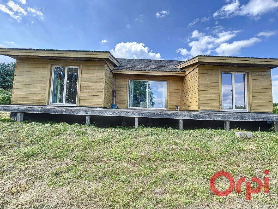 Maison à SAINT-GERMAIN-CHASSENAY