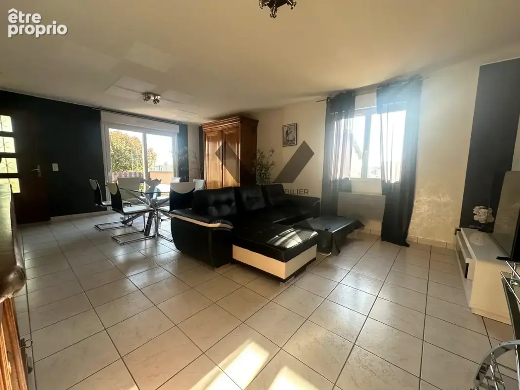 MAISON PLAIN PIED ROANNE - 3 chambres - 1 bureau - Séjour lumineux - photo 6