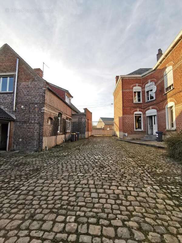 Maison à AUBIGNY-AU-BAC