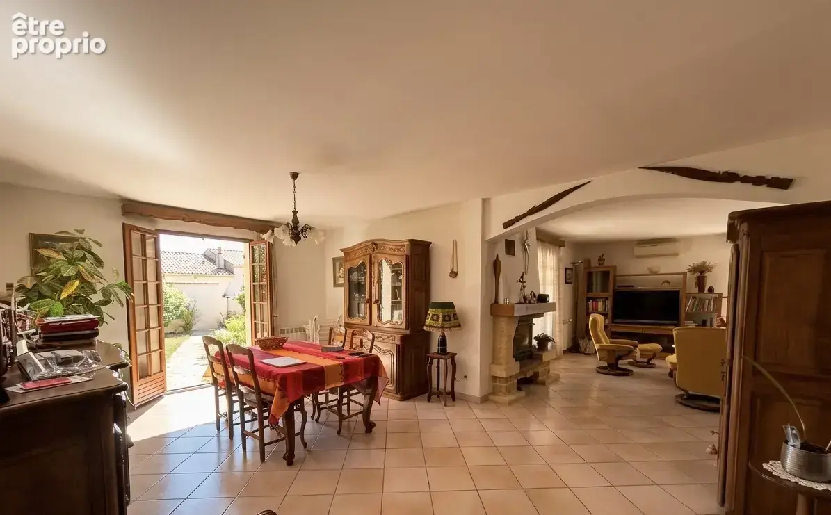 Maison 150 m2 avec piscine, jardin 1 000 m2 et garage — Rodilhan (Proche Nîmes) - photo 8